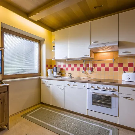 Gasser מלון דירות