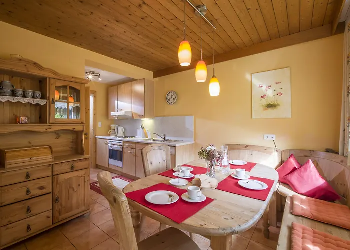 מלון דירות Gasser 3*